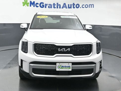 Used 2024 Kia Telluride EX w/ EX Captain's Chair Package image 3