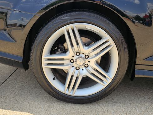 Used 2012 Mercedes-Benz CL 550 4MATIC w/ Sport Pkg image 16