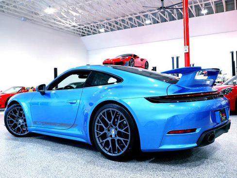 Used 2026 Porsche 911 Carrera T RWD image 12