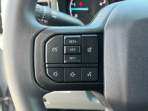 Used 2025 Ford F250 XLT w/ F-250 >10K GVWR Package image 14