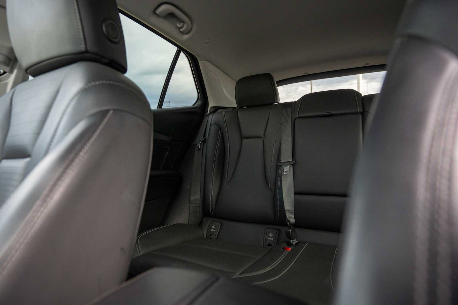 Used 2024 Buick Envision Preferred AWD/4WD image 12