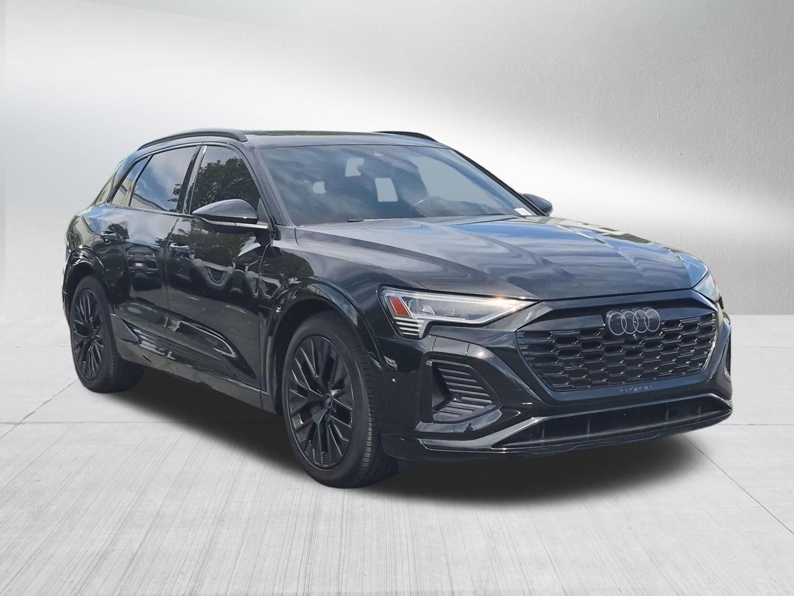 Used 2024 Audi Q8 e-tron Prestige AWD/4WD image 7