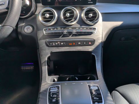 Used 2022 Mercedes-Benz GLC 300 image 28