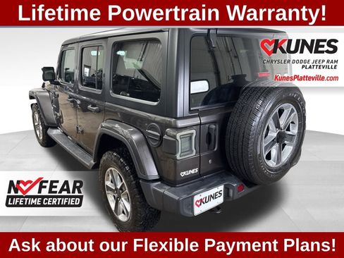 Used 2019 Jeep Wrangler Unlimited Sahara w/ Safety Group AWD/4WD image 8
