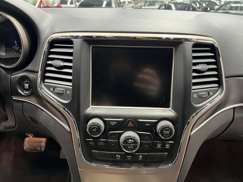 Used 2014 Jeep Grand Cherokee Limited image 41