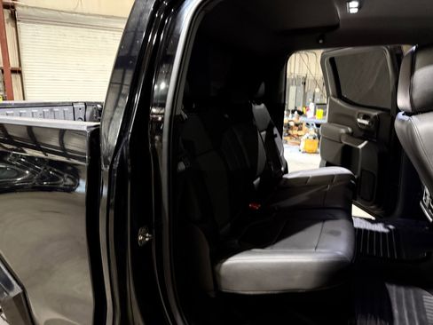 Used 2020 GMC Sierra 1500 SLT w/ SLT Premium Plus Package image 23