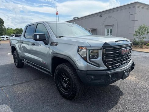 Used 2023 GMC Sierra 1500 AT4X w/ AT4X AEV Edition AWD/4WD image 4