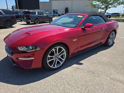 Used 2020 Ford Mustang GT Premium RWD image 4