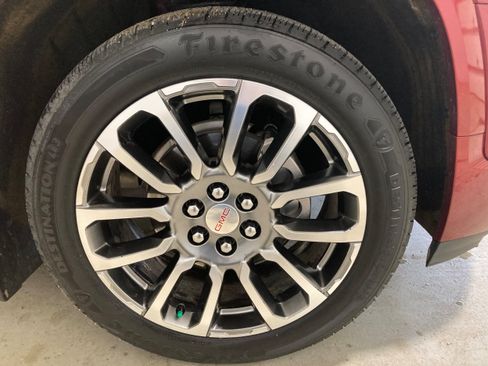 Used 2020 GMC Acadia Denali w/ Trailering Package AWD/4WD image 15