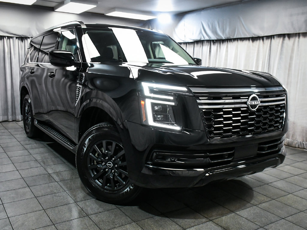 Used 2025 Nissan Armada SV AWD/4WD image 3