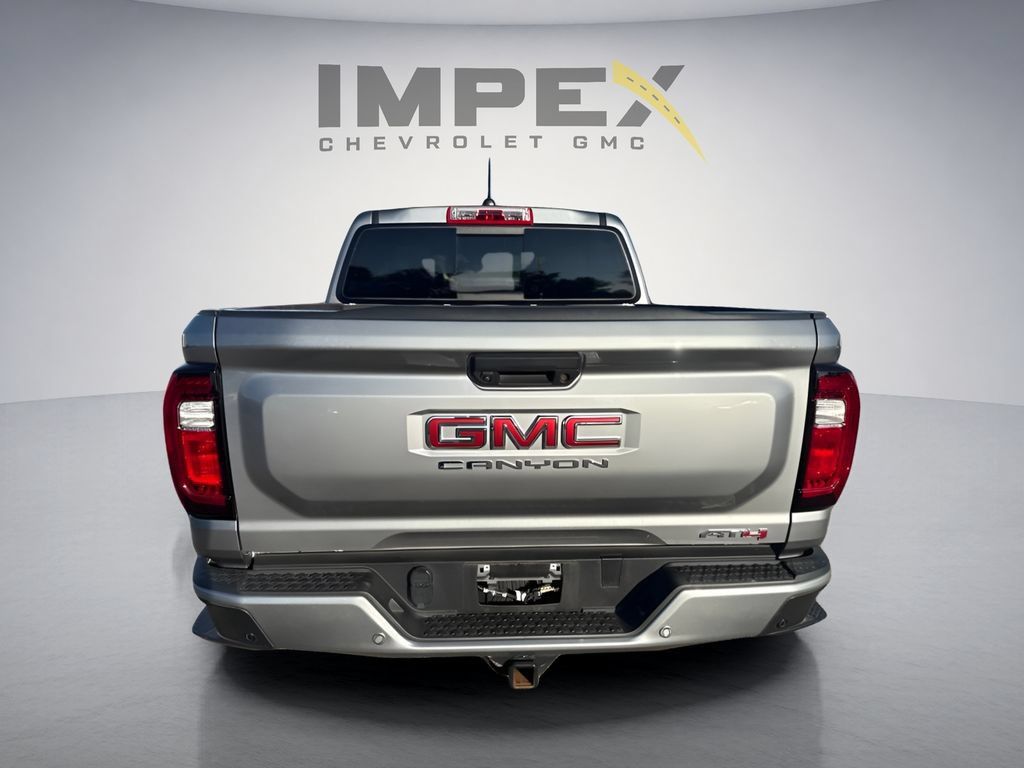 Used 2025 GMC Canyon AT4 w/ AT4 Premium Package AWD/4WD image 4