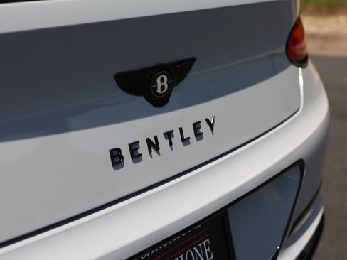 Used 2020 Bentley Continental GT image 29