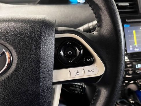 Used 2017 Toyota Prius Four FWD image 27