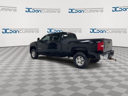 Used 2007 Chevrolet Silverado 2500 LT w/ 2LT Convenience Package AWD/4WD image 6