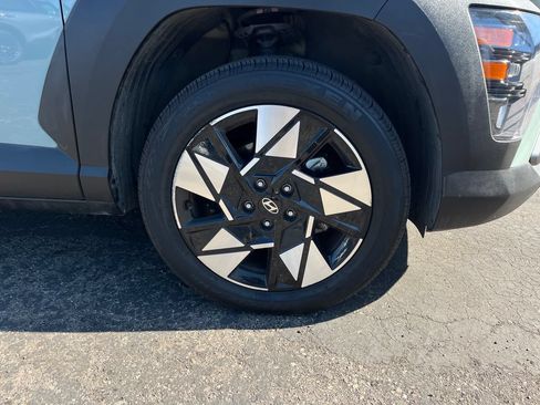 Used 2025 Hyundai Kona SEL AWD/4WD image 44