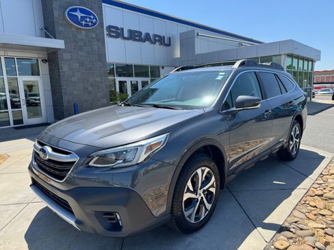Used 2021 Subaru Outback Limited XT w/ Popular Package #2 AWD/4WD image 2