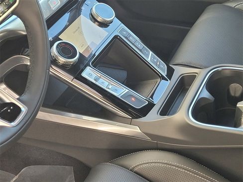 New 2024 Jaguar I-PACE R-Dynamic HSE image 15