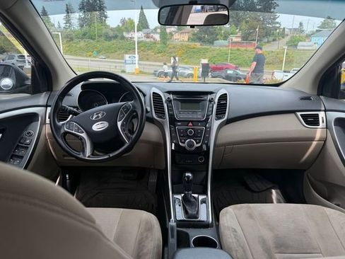Used 2013 Hyundai Elantra GT FWD image 7