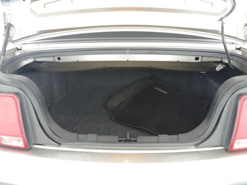 Used 2009 Ford Mustang GT image 5