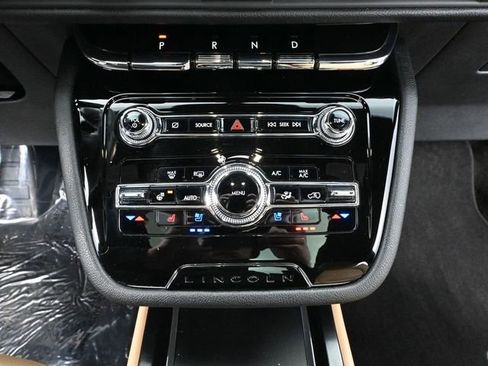 Used 2022 Lincoln Corsair Reserve w/ Equipment Group 201A image 33