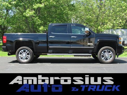 Used 2015 Chevrolet Silverado 2500 High Country w/ Duramax Plus Package AWD/4WD image 2