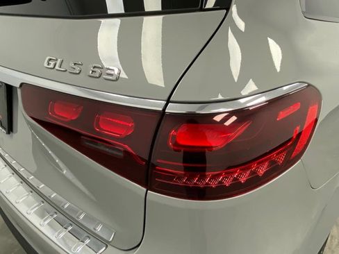 Used 2024 Mercedes-Benz GLS 63 AMG AMG GLS 63 4MATIC+ SUV image 32