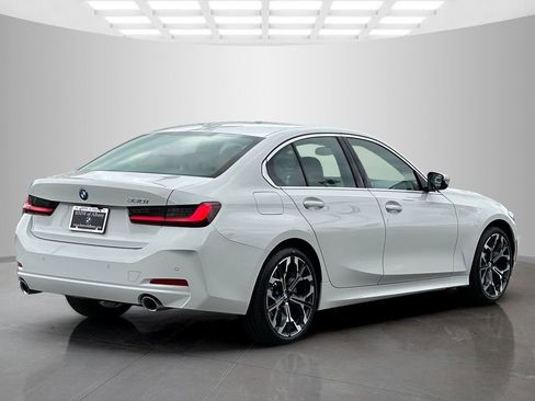 New 2026 BMW 330i Sedan w/ Convenience Package RWD image 6