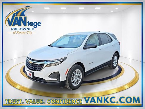 Used 2024 Chevrolet Equinox LS w/ LS Convenience Package image 1