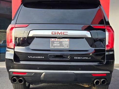 Used 2021 GMC Yukon Denali w/ Denali Premium Package AWD/4WD image 11
