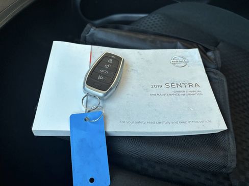 Used 2019 Nissan Sentra SR image 29