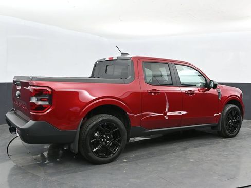 Used 2025 Ford Maverick Lariat w/ Black Appearance Package AWD/4WD image 2