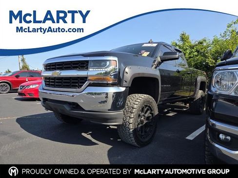 Used 2018 Chevrolet Silverado 1500 LT AWD/4WD image 1