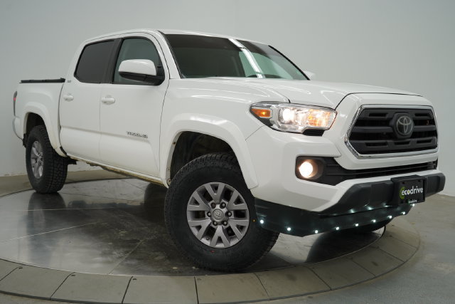 Used 2019 Toyota Tacoma SR5 AWD/4WD image 3