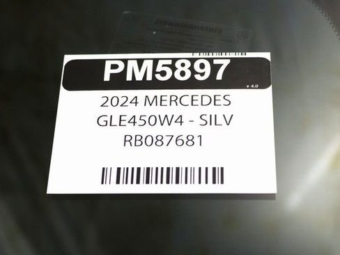 Used 2024 Mercedes-Benz GLE 450 4MATIC w/ AMG Line Exterior image 34