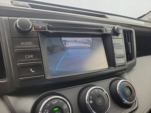 Used 2014 Toyota RAV4 LE FWD image 28