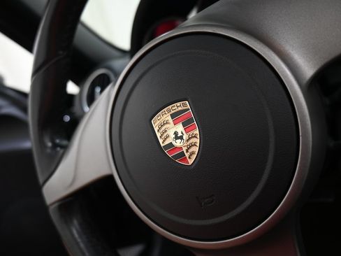 Used 2010 Porsche Boxster RWD image 21