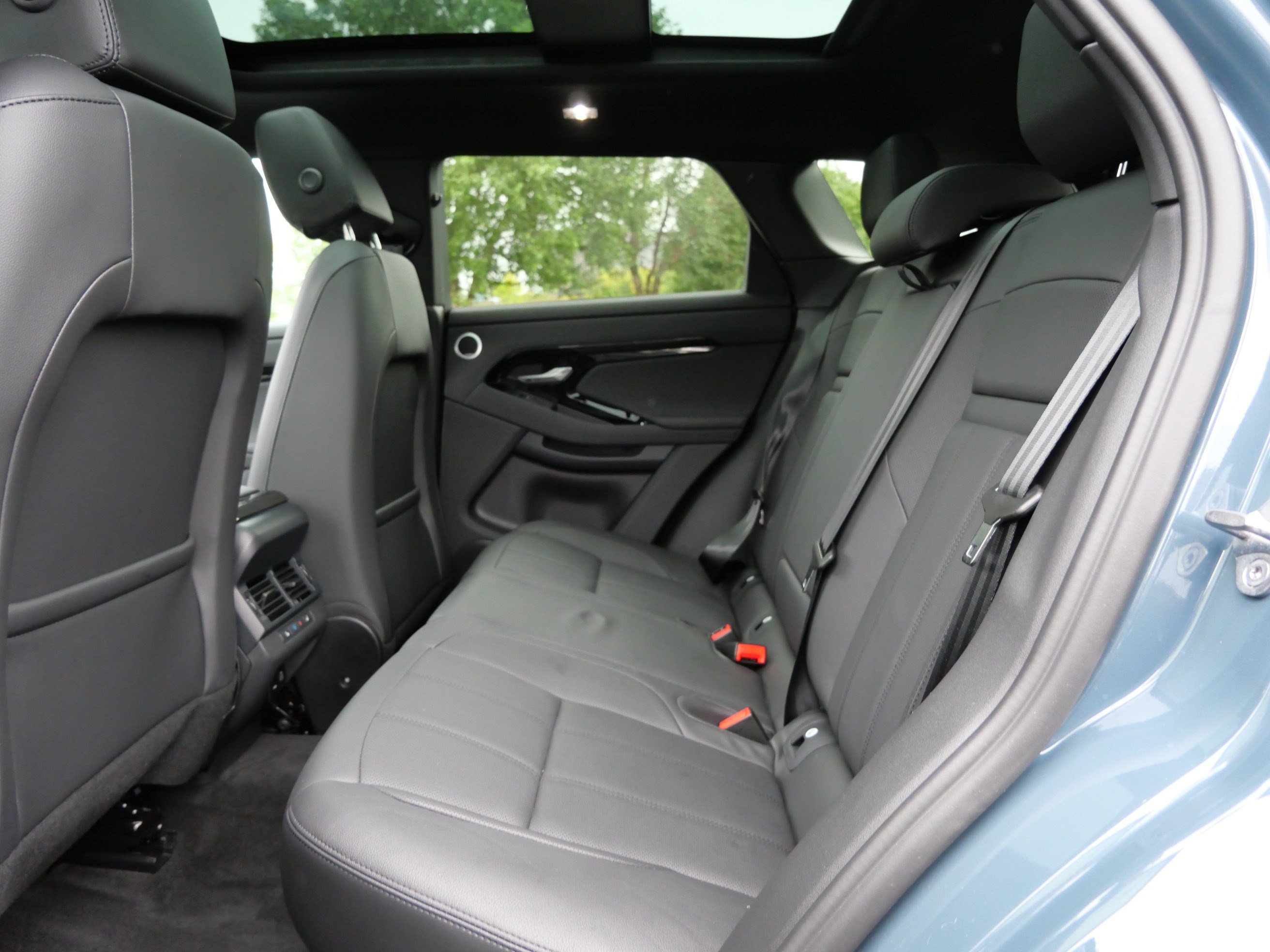 Used 2026 Land Rover Range Rover Evoque S AWD/4WD image 15