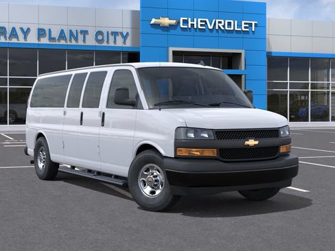 New 2025 Chevrolet Express 3500 LS RWD image 7