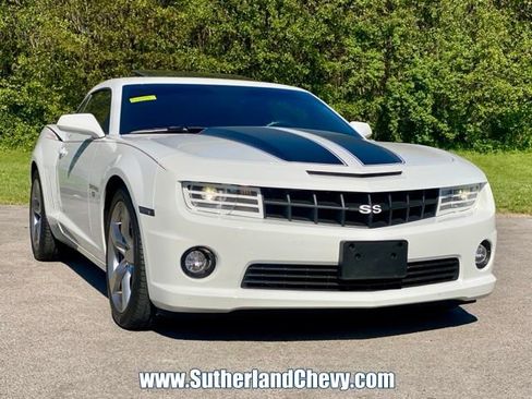 Used 2011 Chevrolet Camaro SS w/ RS Package image 9