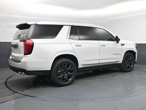 Used 2021 GMC Yukon Denali w/ Denali Premium Package RWD image 3