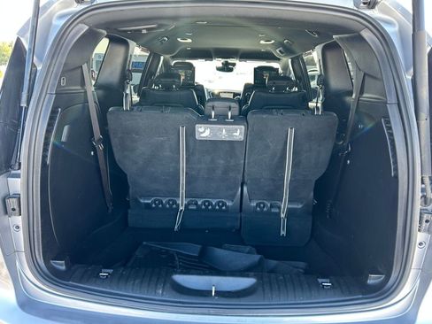Used 2020 Chrysler Pacifica Touring-L Plus image 30