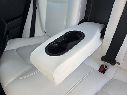 Used 2022 Tesla Model 3 Long Range image 26