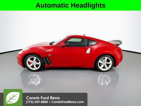 Used 2012 Nissan 370Z Touring RWD image 4