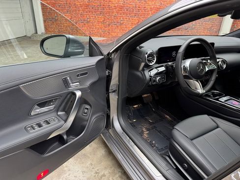Used 2025 Mercedes-Benz CLA 250 CLA 250 image 9