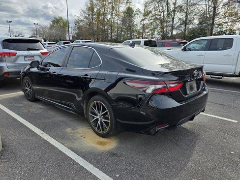Certified 2024 Toyota Camry SE image 3