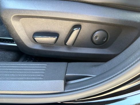 Certified 2024 Nissan Rogue SV w/ SV Premium Package image 16