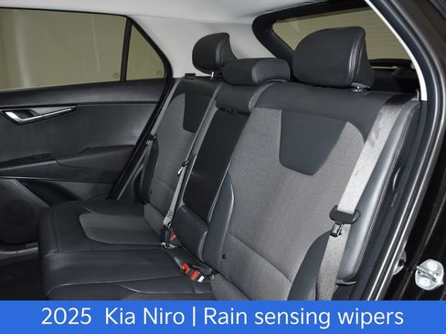 Certified 2025 Kia Niro EX FWD image 25