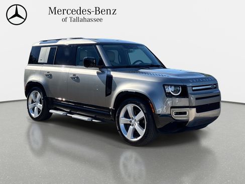 Used 2023 Land Rover Defender 110 S AWD/4WD image 3