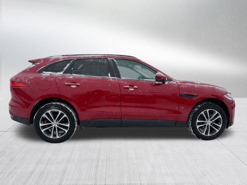 Used 2018 Jaguar F-PACE Premium image 4