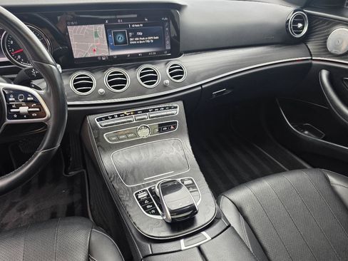 Used 2019 Mercedes-Benz E 300 image 16
